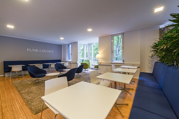 Funk Versicherungsmakler GmbH: Unsere Funk Lounge - ein idealer Ort für die Mittagspause