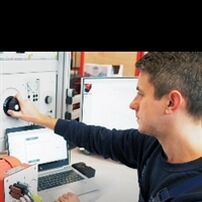 Ausbildung als Elektroniker für Betriebstechnik bei Hamburger Energienetze - Betrieb Stromnetz