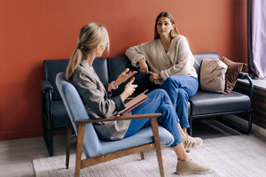 Psychologin im Gespräch Psychologin im Gespräch