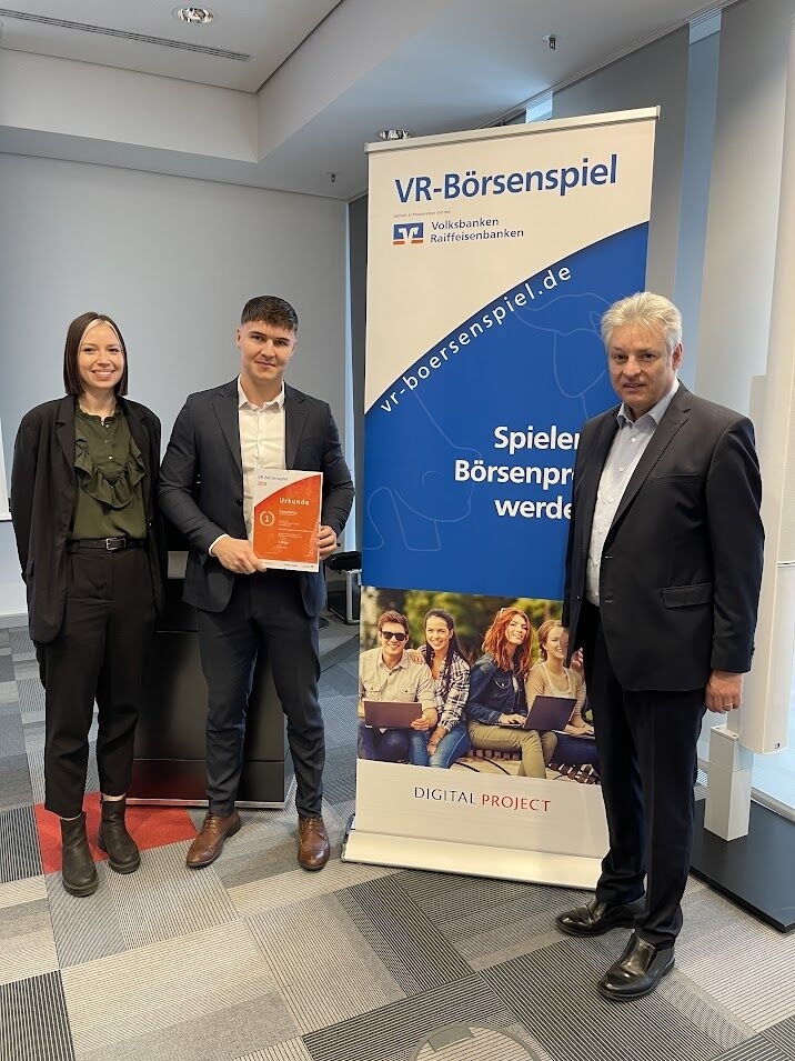 Volksbank Hohenlohe eG: Wir sind stolz auf unsere Auszubildenden: Platz 1. beim VR-Börsenspiel