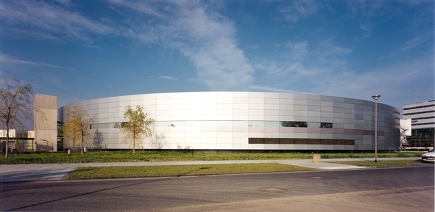 Helmholtz-Zentrum Berlin für Materialien und Energie GmbH: Elektronenspeicherring BESSY II am HZB-Campus Berlin Adlershof