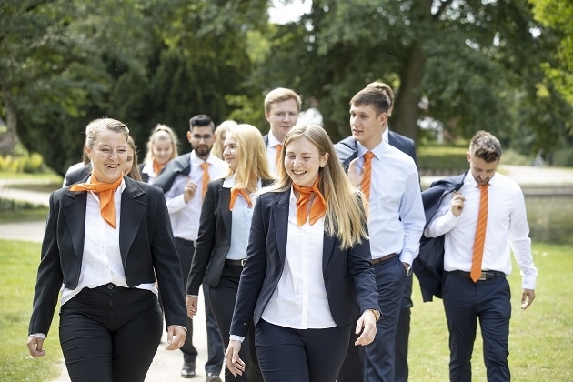 Volksbank Lüneburger Heide eG: Hier kommen unsere Azubis!