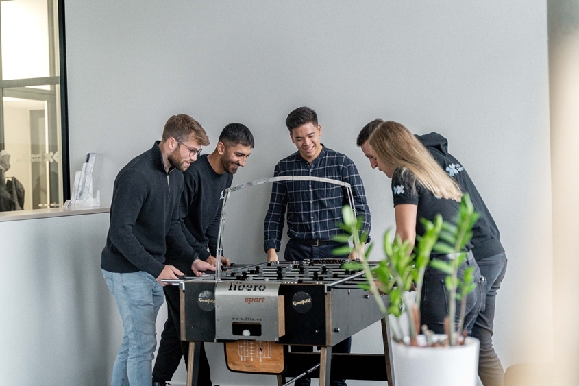 Deutsche Windtechnik AG: Pause im Bremer-Büro ⚽