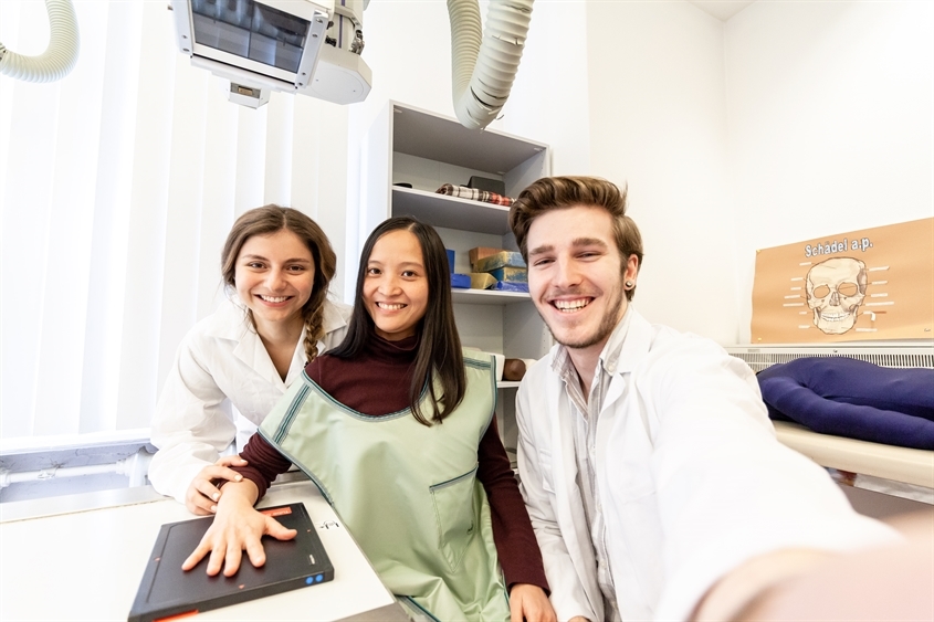 Akademie der Gesundheit Berlin/Brandenburg e.V.: Ausbildung mit Zukunft: Medizinische:r Technologe:in für Radiologie