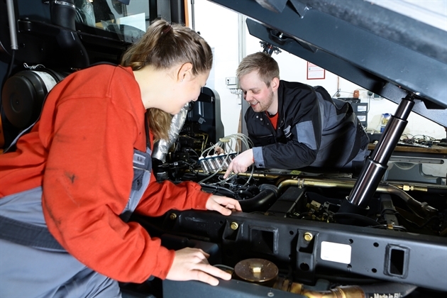 Hako GmbH: Während Deiner Ausbildung bekommst Du Einblick in alles.