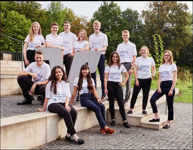 Volksbank Beckum-Lippstadt eG: Gruppenfoto 2. Lehrjahr 2022